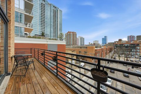 Tiny photo for 1601 S Indiana Avenue #402, Chicago, IL 60616 (MLS # 12624630)