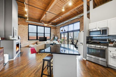 Tiny photo for 1601 S Indiana Avenue #402, Chicago, IL 60616 (MLS # 12624630)