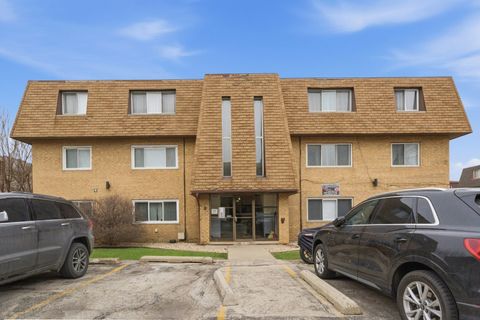 Photo of 10440 Natoma Avenue #9, Chicago Ridge, IL 60415 (MLS # 12582933)