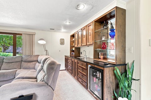 Tiny photo for 5079 Coachman Road, Bettendorf, IA 52722 (MLS # 12753689)