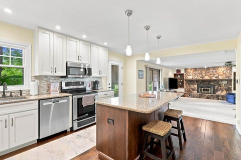 Tiny photo for 5079 Coachman Road, Bettendorf, IA 52722 (MLS # 12753689)