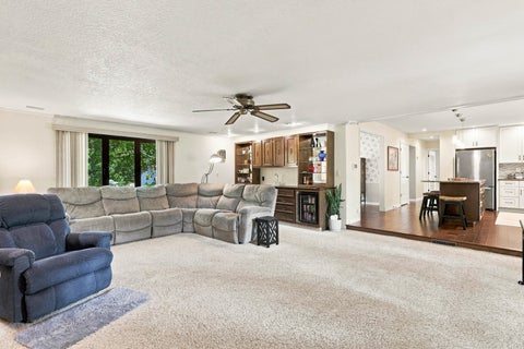 Tiny photo for 5079 Coachman Road, Bettendorf, IA 52722 (MLS # 12753689)