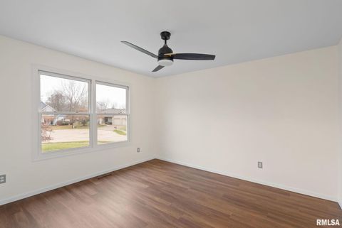 Tiny photo for 1600 E 5TH Street, Coal Valley, IL 61240 (MLS # QC4269515)