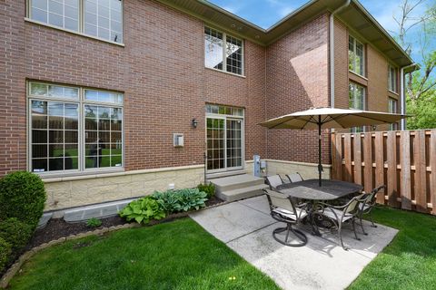 Tiny photo for 843 N Franklin Avenue, Palatine, IL 60067 (MLS # 12637610)