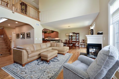 Tiny photo for 843 N Franklin Avenue, Palatine, IL 60067 (MLS # 12637610)