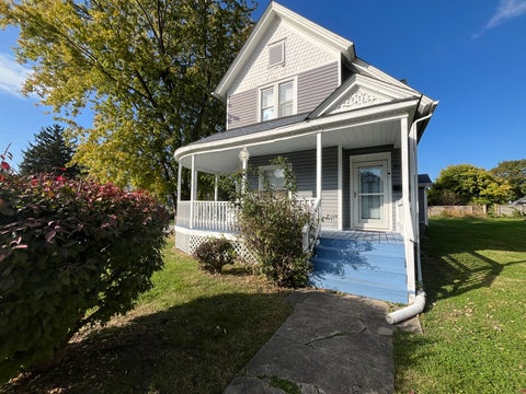 Photo of 802 SECOND Avenue, Aurora, IL 60505 (MLS # 12774968)