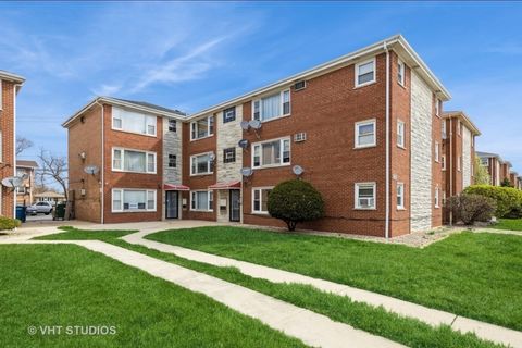 Photo of 6952 W 65th Street #2B, Chicago, IL 60638 (MLS # 12610506)