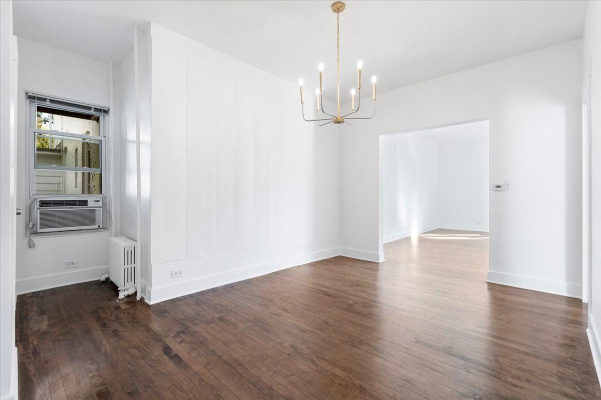 Winnetka, Illinois 60093, United States, 2 Bedrooms Bedrooms, ,1 BathroomBathrooms,Residential,Active,224314