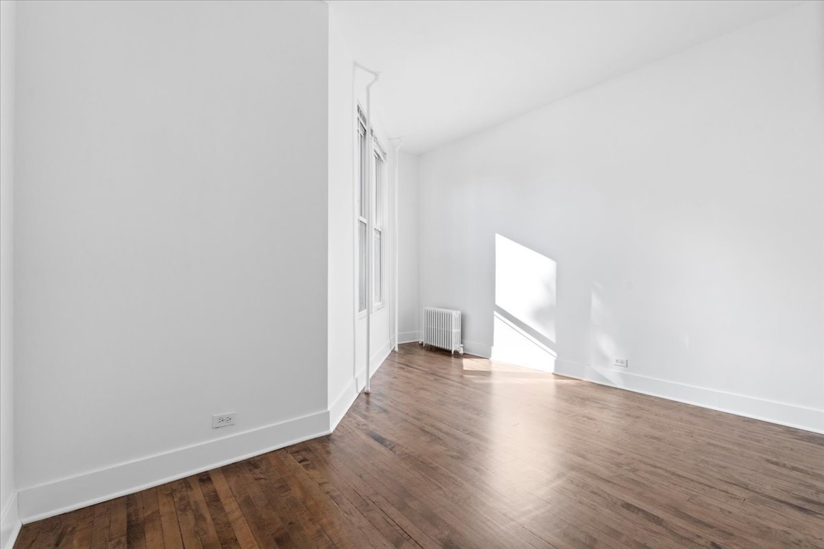 Winnetka, Illinois 60093, United States, 2 Bedrooms Bedrooms, ,1 BathroomBathrooms,Residential,Active,224314