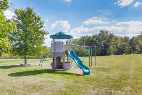Tiny photo for 7615 Surini Lane, Crystal Lake, IL 60012 (MLS # 12489883)