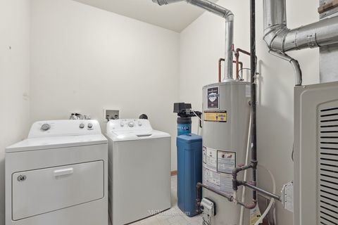 Tiny photo for 21525 Lake Saint Clair Drive, Crest Hill, IL 60403 (MLS # 12497348)