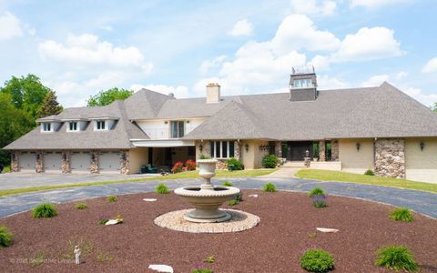 4011 Valley View Road Crystal Lake IL 60012
