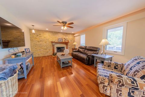 Tiny photo for 4011 Valley View Road, Crystal Lake, IL 60012 (MLS # 12444548)