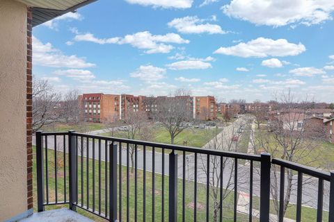 A home in Glen Ellyn