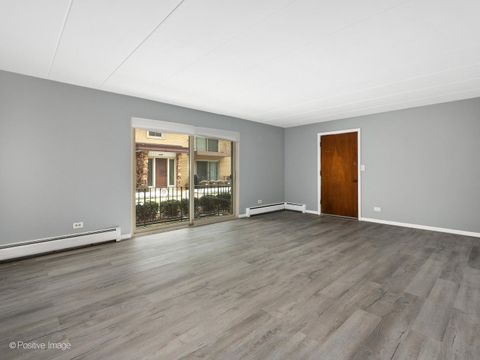 Tiny photo for 6148 Kensington Avenue #1A, Countryside, IL 60525 (MLS # 12514997)