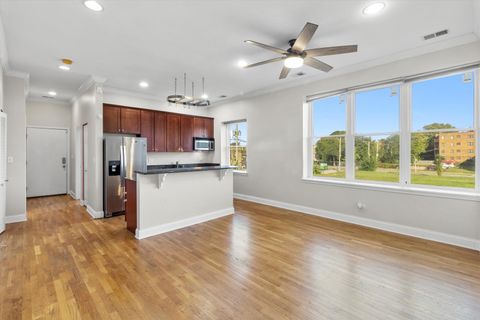 Tiny photo for 512 E Oakwood Boulevard #2, Chicago, IL 60653 (MLS # 12475349)