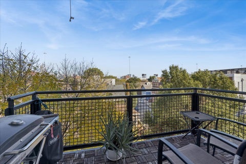 Tiny photo for 1621 S Halsted Street #402, Chicago, IL 60608 (MLS # 12790268)