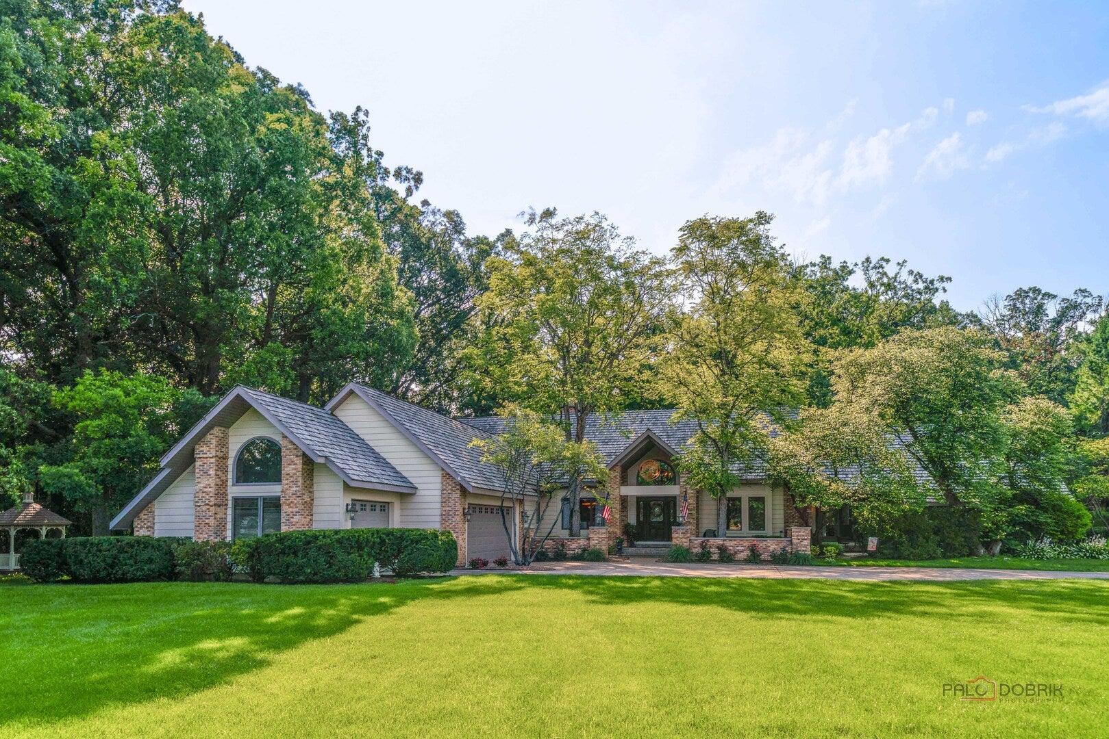 5520 Hilltop Lane