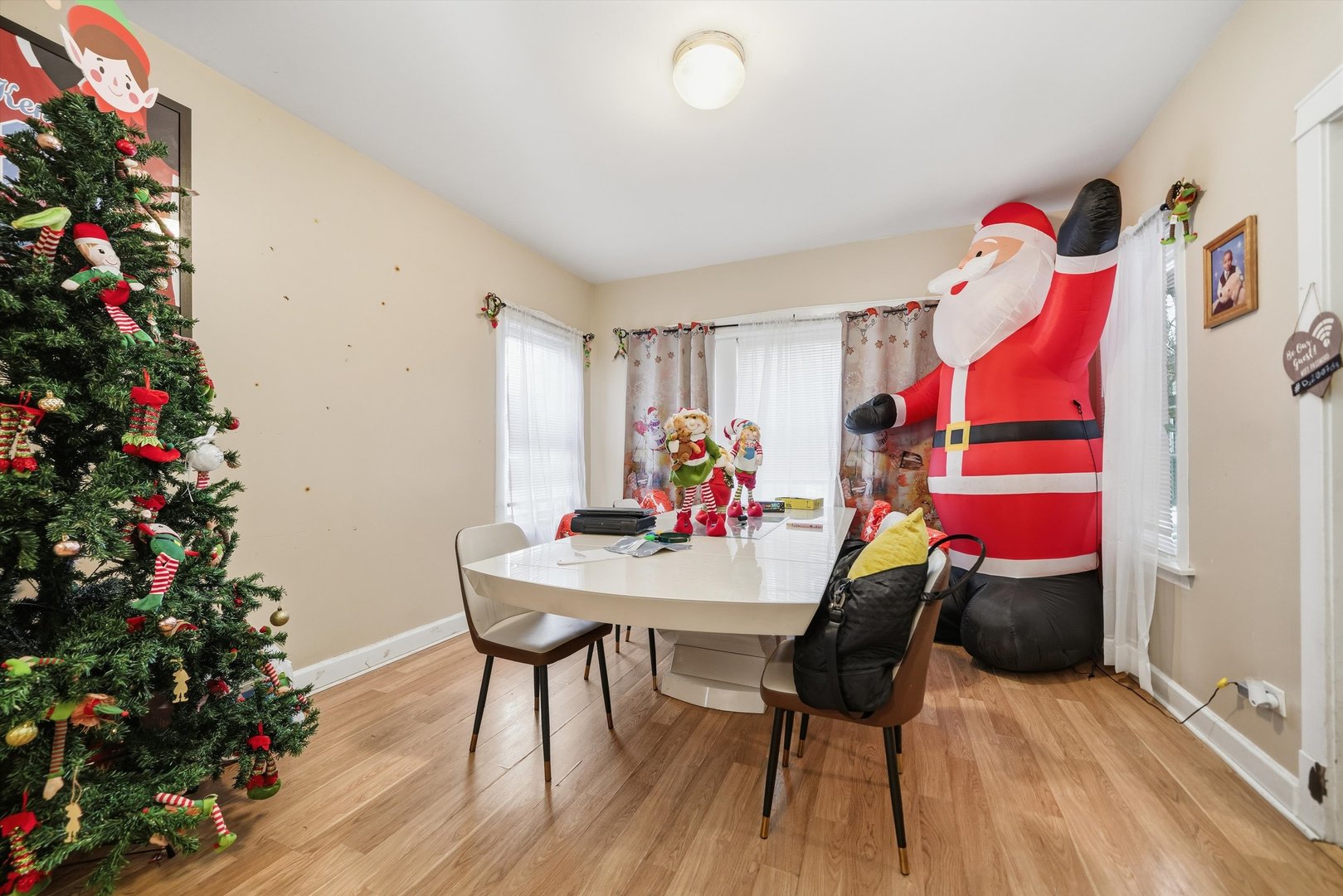 8539 S Saginaw Avenue SE