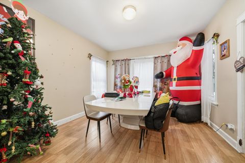 Tiny photo for 8539 S Saginaw Avenue SE, Chicago, IL 60617 (MLS # 12533563)