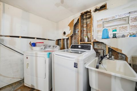 Tiny photo for 8539 S Saginaw Avenue SE, Chicago, IL 60617 (MLS # 12533563)