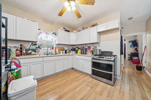 Tiny photo for 8539 S Saginaw Avenue SE, Chicago, IL 60617 (MLS # 12533563)