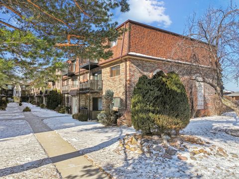Tiny photo for 7632 W Lawrence Avenue #1B, Harwood Heights, IL 60706 (MLS # 12556863)