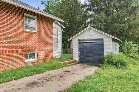 Tiny photo for 33 Delaware Avenue, Danville, IL 61832 (MLS # 12739744)