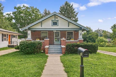 Photo of 33 Delaware Avenue, Danville, IL 61832 (MLS # 12739744)