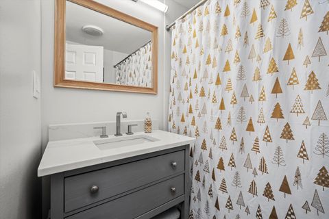 Tiny photo for 7810 Natchez Avenue, Burbank, IL 60459 (MLS # 12525772)