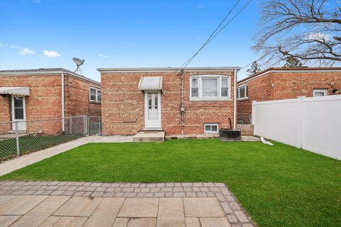 Tiny photo for 7810 Natchez Avenue, Burbank, IL 60459 (MLS # 12525772)