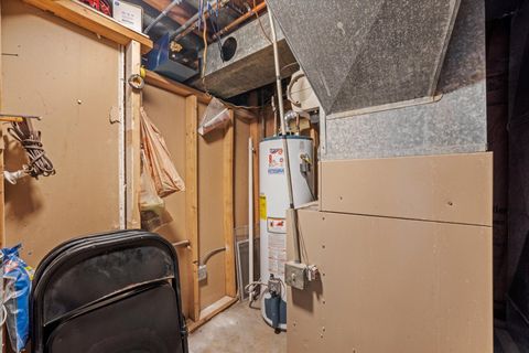 Tiny photo for 7810 Natchez Avenue, Burbank, IL 60459 (MLS # 12525772)