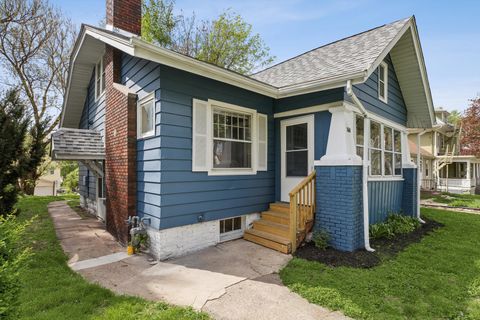 Tiny photo for 928 23rd Street, Rock Island, IL 61201 (MLS # 12631764)