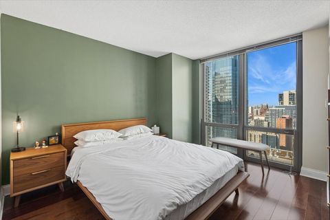 Tiny photo for 2 E Erie Street #3712, Chicago, IL 60611 (MLS # 12591989)