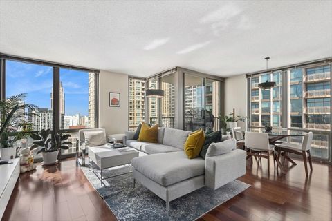 Tiny photo for 2 E Erie Street #3712, Chicago, IL 60611 (MLS # 12591989)