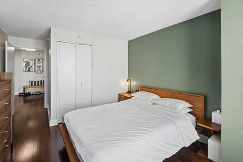 Tiny photo for 2 E Erie Street #3712, Chicago, IL 60611 (MLS # 12591989)