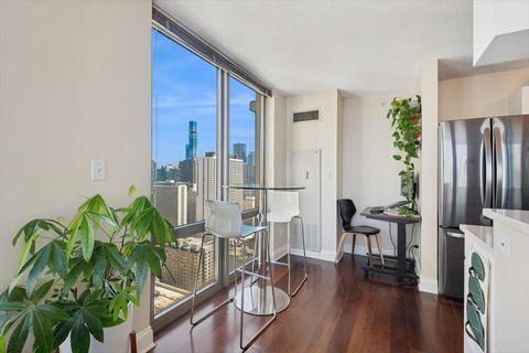 Tiny photo for 2 E Erie Street #3712, Chicago, IL 60611 (MLS # 12591989)