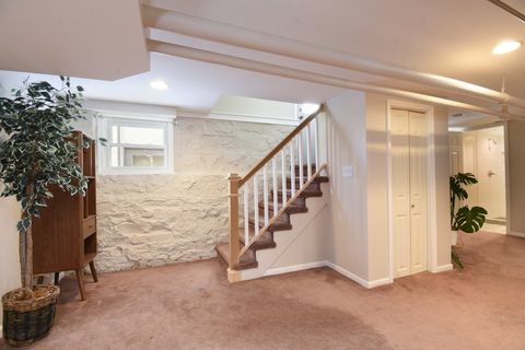 Tiny photo for 704 S Elmwood Avenue, Oak Park, IL 60304 (MLS # 12595790)