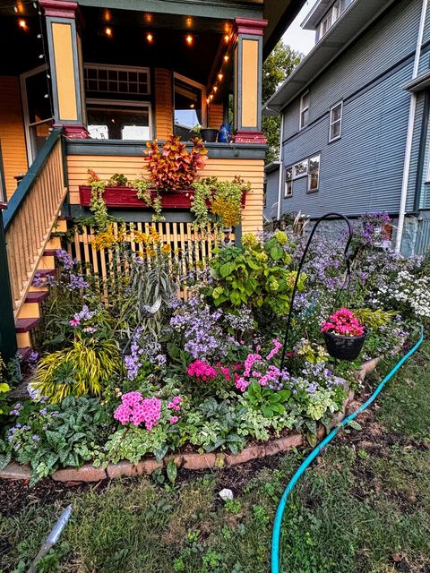 Tiny photo for 704 S Elmwood Avenue, Oak Park, IL 60304 (MLS # 12595790)