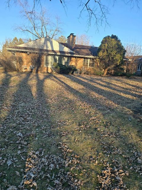 Tiny photo for 9424 Normandy Avenue, Morton Grove, IL 60053 (MLS # 12580879)