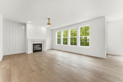 Tiny photo for 1401 Ravenwood Drive, Mahomet, IL 61853 (MLS # 12440244)