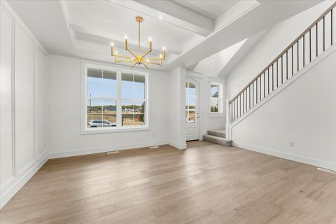 Tiny photo for 1401 Ravenwood Drive, Mahomet, IL 61853 (MLS # 12440244)