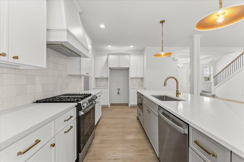 Tiny photo for 1401 Ravenwood Drive, Mahomet, IL 61853 (MLS # 12440244)