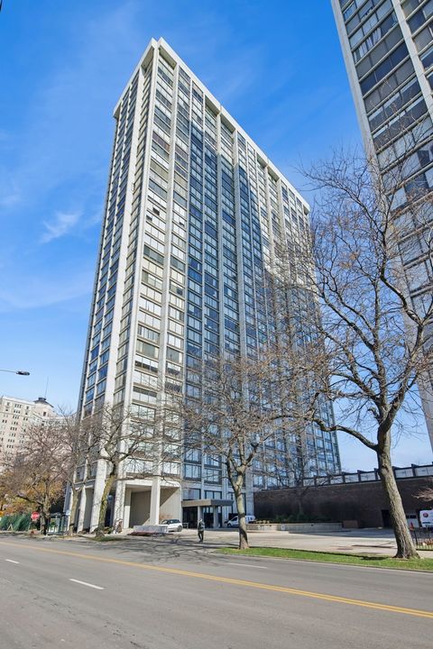 Photo of 5455 N Sheridan Road #2805, Chicago, IL 60640 (MLS # 12520507)