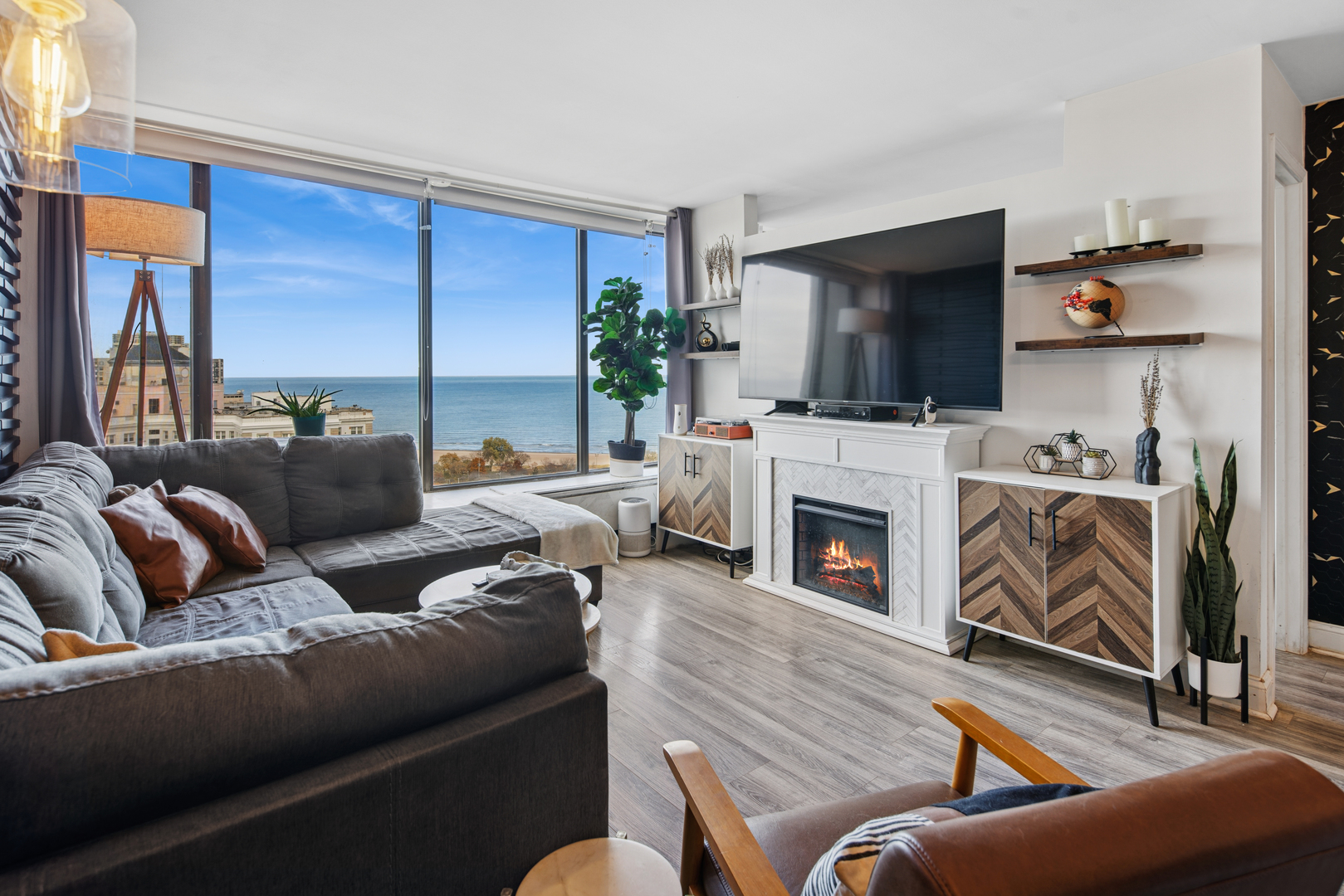 5455 N Sheridan Road 2805