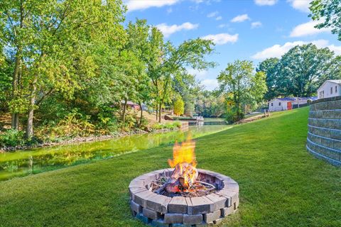 Tiny photo for 958 N 3555 East Road, Neoga, IL 62447 (MLS # 12471038)