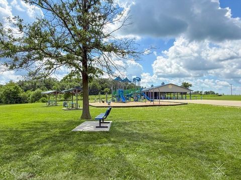 Tiny photo for 958 N 3555 East Road, Neoga, IL 62447 (MLS # 12471038)