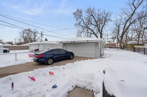Tiny photo for 15726 Ingleside Avenue, Dolton, IL 60419 (MLS # 12521640)