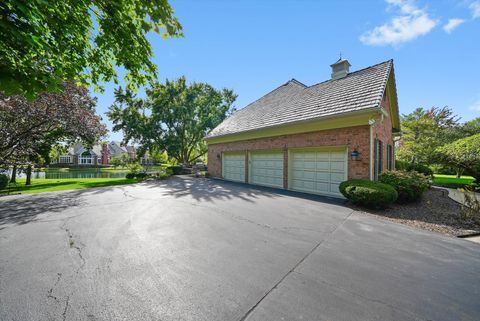 Tiny photo for 15 S Wynstone Drive, North Barrington, IL 60010 (MLS # 12448395)