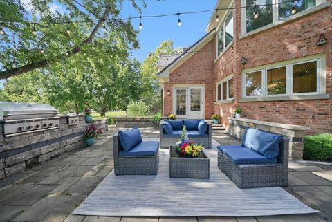 Tiny photo for 15 S Wynstone Drive, North Barrington, IL 60010 (MLS # 12448395)